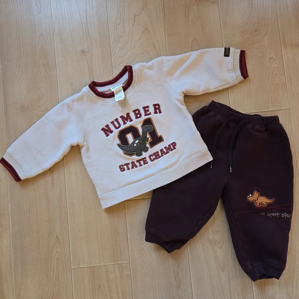 Vintage 1990s Y2K Carter's maroon and beige dinosaur sports sweatsuit set